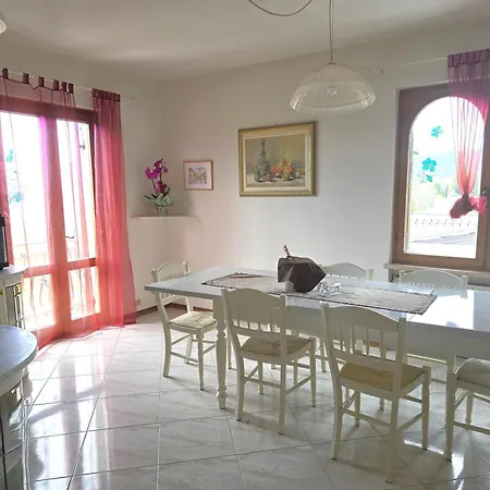 Relais Villa Olivi Costermano Quarto foto